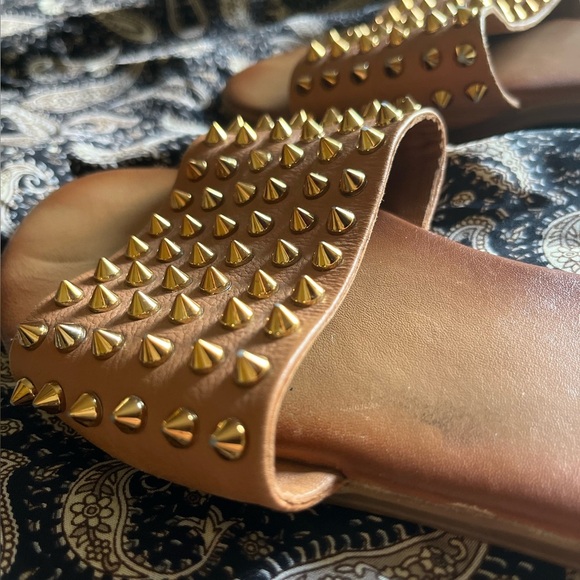 Steve Madden Brown Leather Studded Slide Sandals - Picture 3 of 6